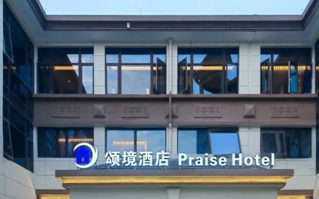 Praise hotel