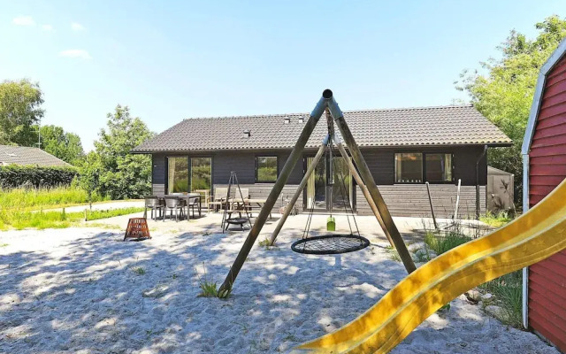 6 Person Holiday Home in Stege