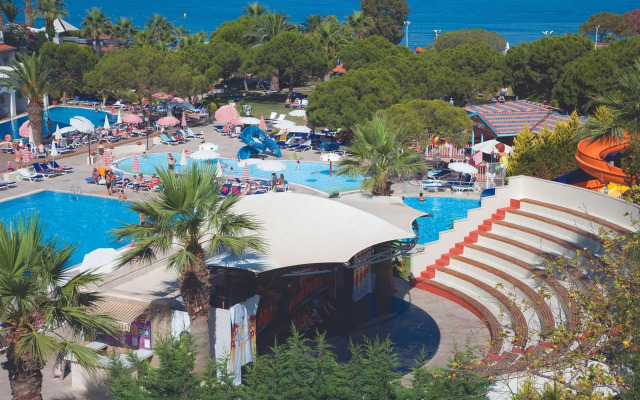 Batihan Beach Resort & Spa