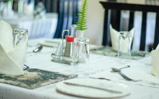 Anina's Executive Lodge