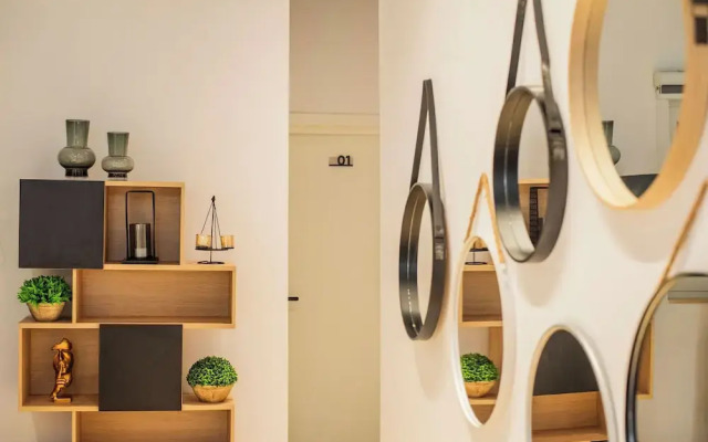 Orbis Boutique Studios by Holi