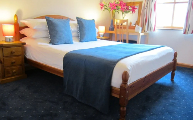 Dolphin Bay Suites