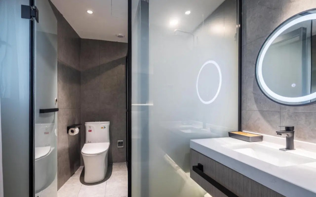 Lishui Jinjiang Business Hotel