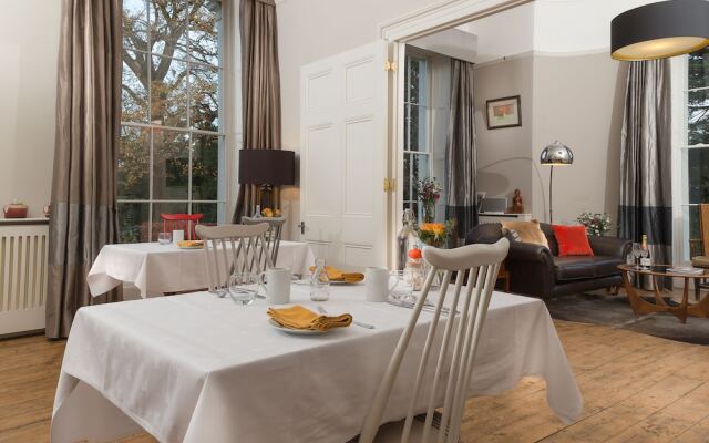 Ravenhurst Bed and Breakfast