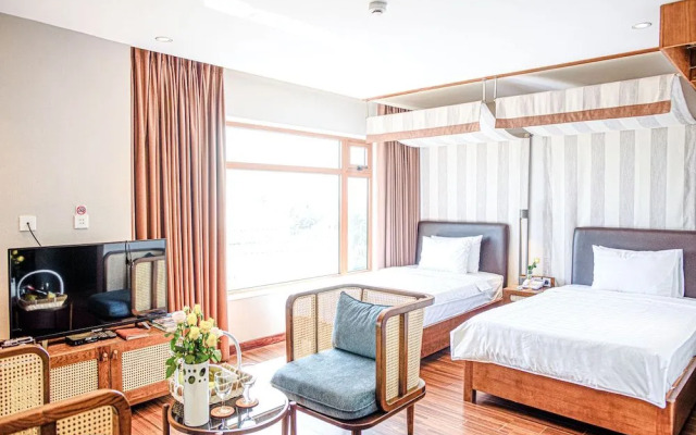 HA Ocean Front Hotel and Apartment