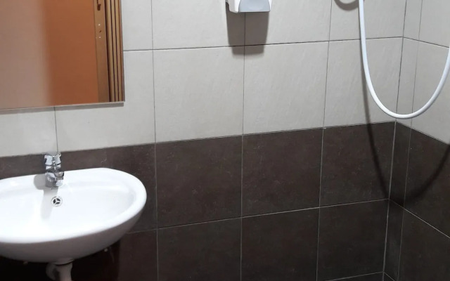 One Point Hotel - RH Plaza