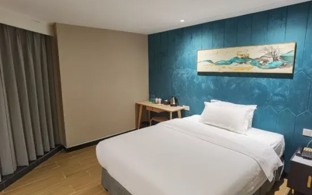Yayuan Wenjin Hotel (Luohu Port Huangbeiling Subway Station Branch) – Guest Rooms – North District
