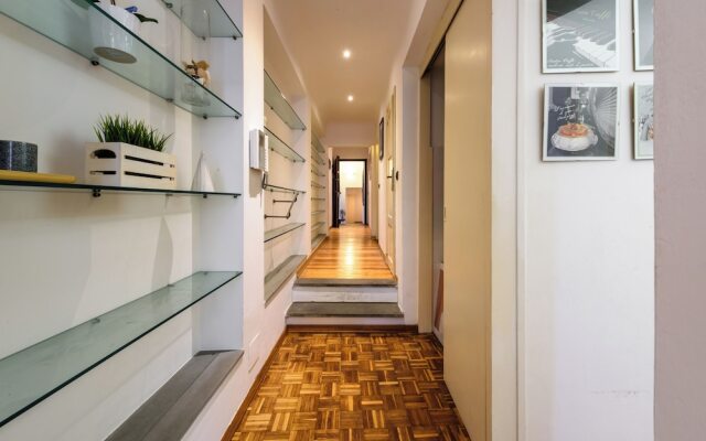 Montebello Place by Mmega