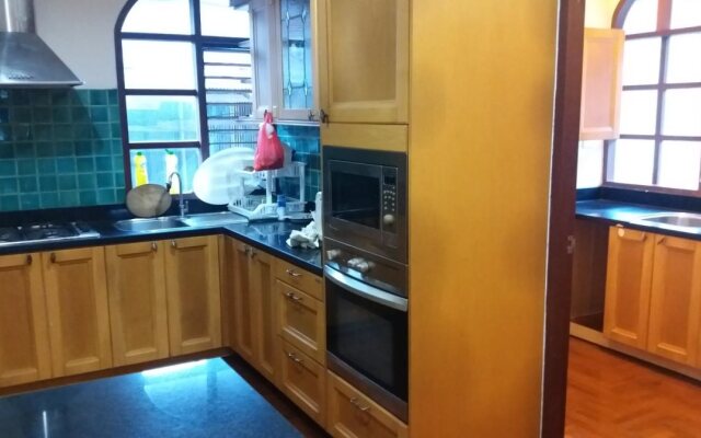 Chaulty Towers Guest House