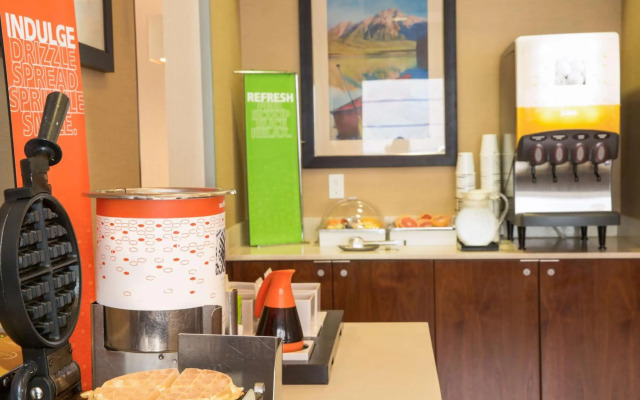 Hampton Inn & Suites Seattle-Downtown