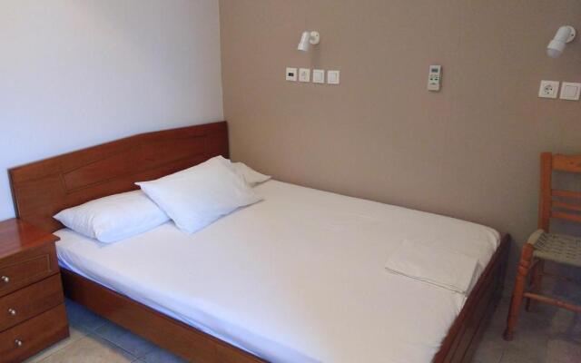 Rooms-Studio Anagnostou