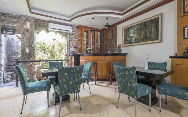 OYO 1090 Hotel Anging Mammiri Makassar