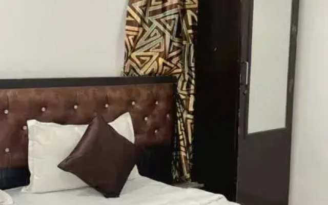 K Square by OYO Rooms