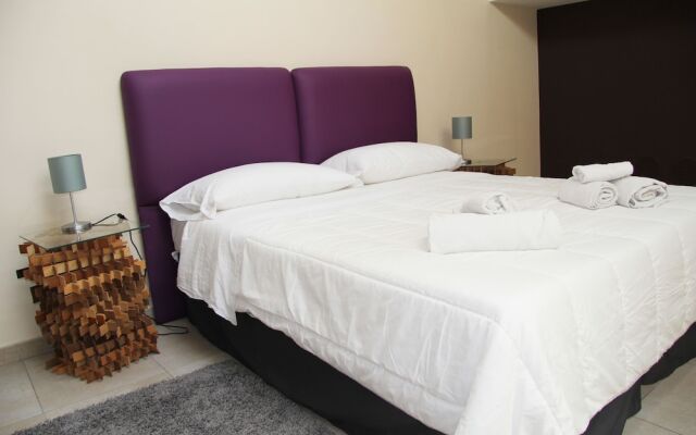 Urban Pop Hostel & BnB