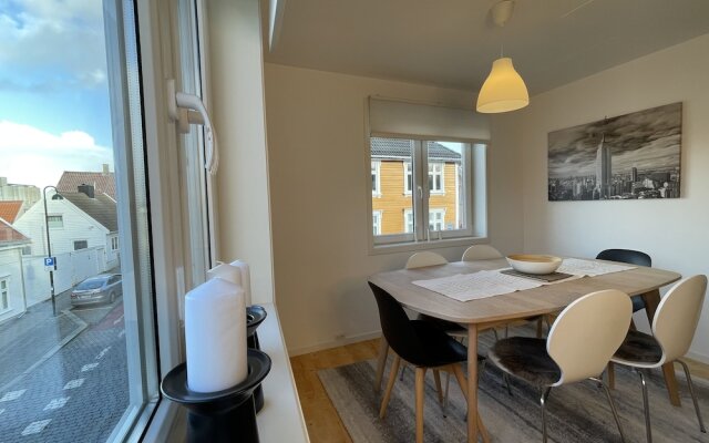 "stavanger BnB 10 @nicolas Parking & Generous Terrace"