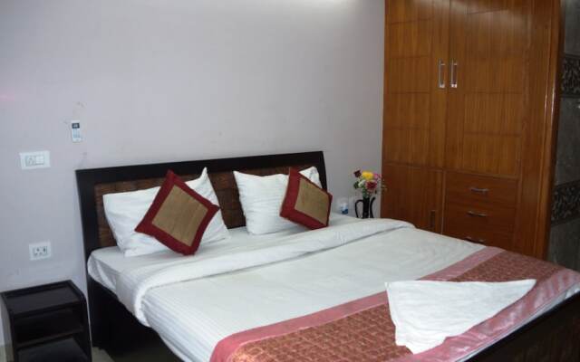 Maxfort Hospital Apartment