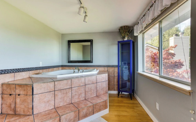 Federal Way Vacation Rental: Bay & Mountain Views!