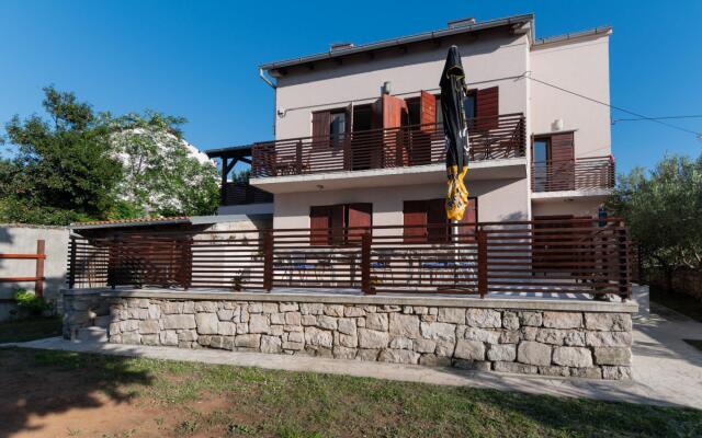 Tiho - 10M From The Beach - A2 1. Kat(4)