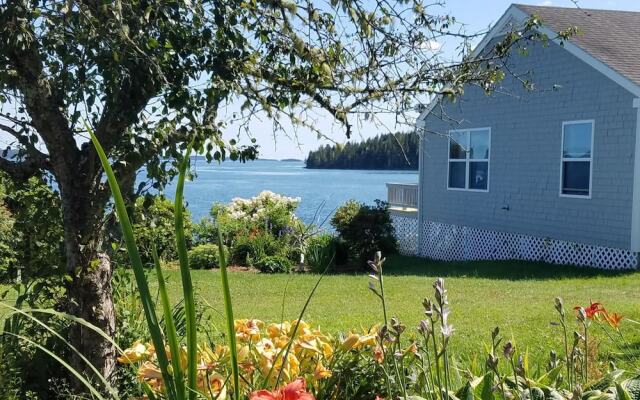 Sorrento Sunrise Cottage - Two Bedroom Home