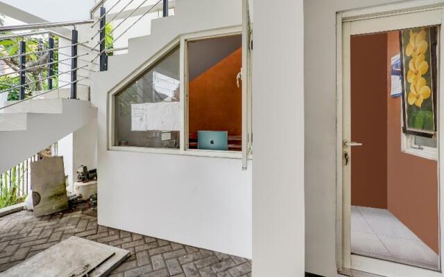 OYO 90935 Rumah Kost Metroliving