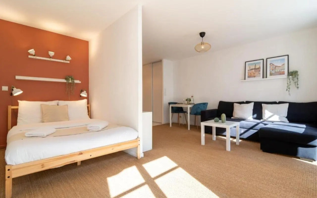 Vieux Lille - Nice studio neat and fully equipped !