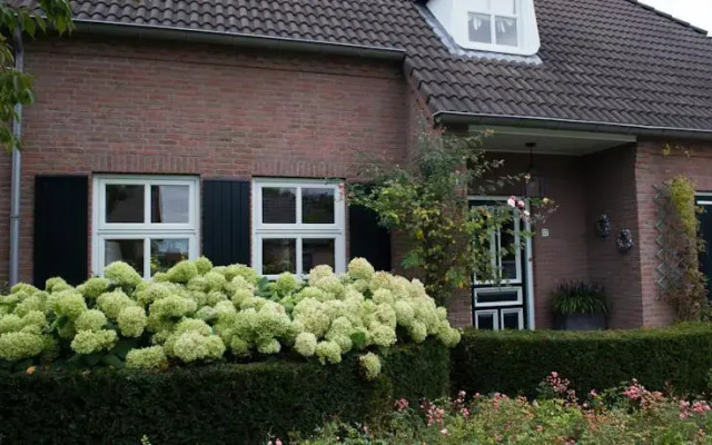 Aan De Burgt