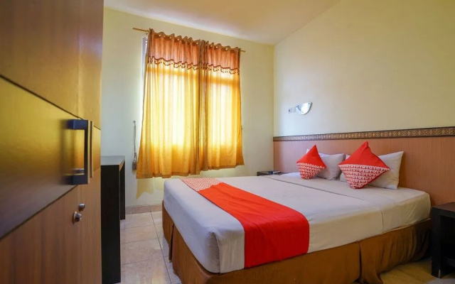 OYO 2255 Hotel Triantama