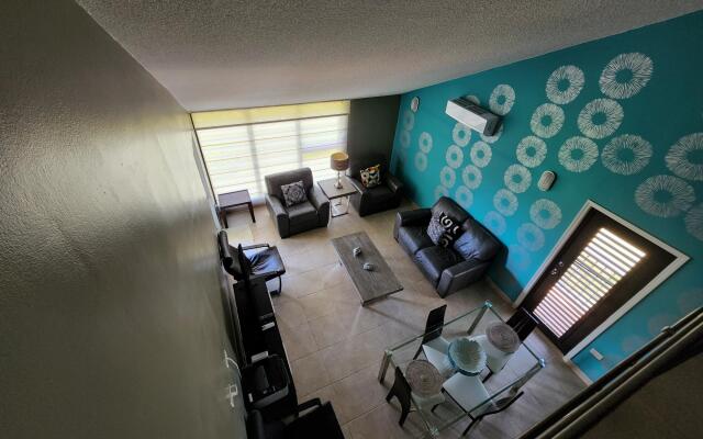 Spectacular Home Away from Home, Fully Equipped (BV308)