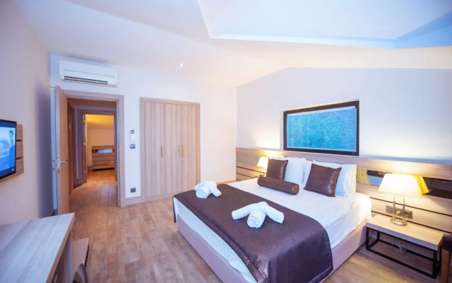 S3 Seahorse Beach Club & Hotel