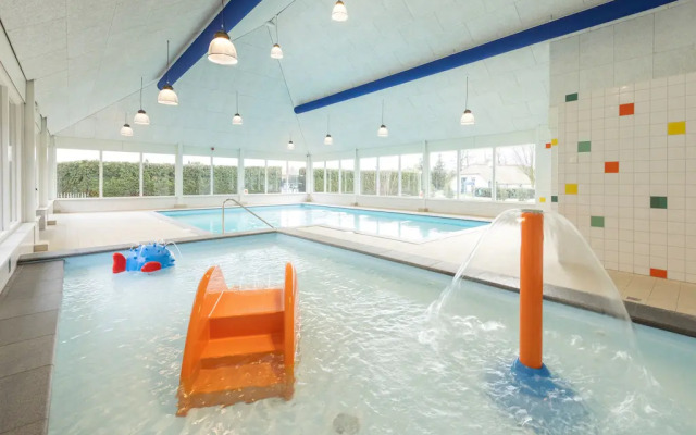 Bungalow in Veluwe Near Harderwijk