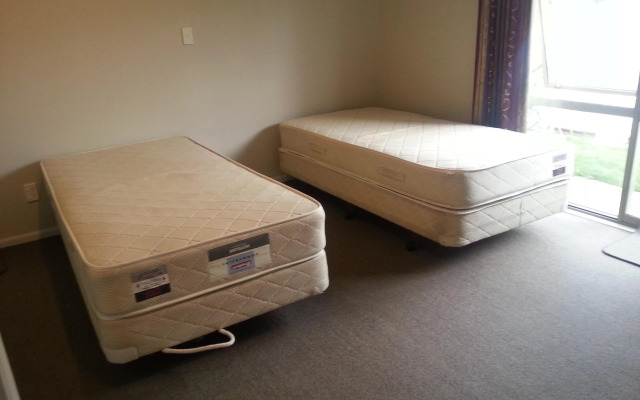 Christchurch Airport Bed and Breakfast