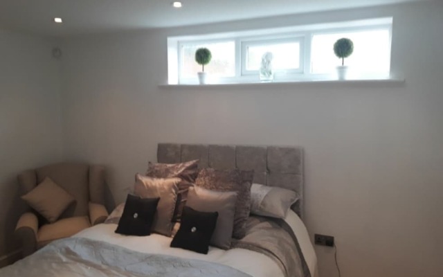 No 5 The Mews