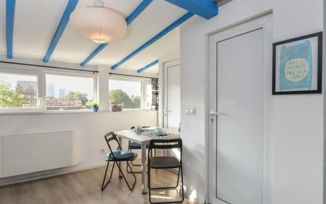 The Ivy House - A Cozy Attic near the City Center