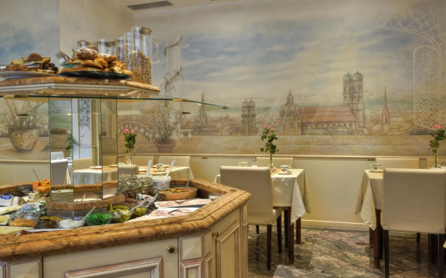 Hotel Condor
