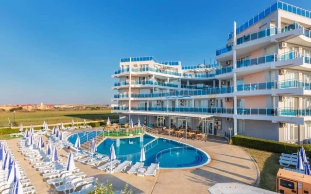 Spectacular Sea View 1-bed Apartment in Aheloy
