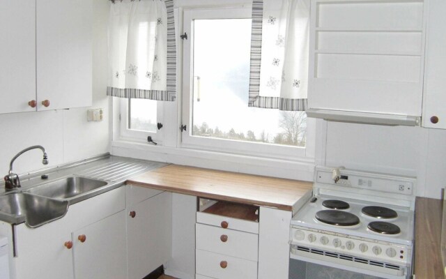 4 Person Holiday Home in HÃ¸yheimsvik