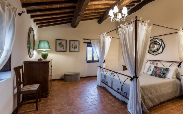 Villa Le Tornaie 14 Emma Villas