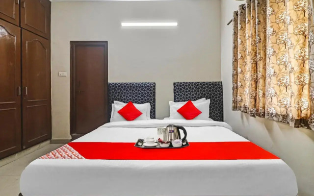 OYO 87614 Altima Suites