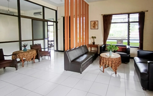 Gita Puri RedPartner Blitar