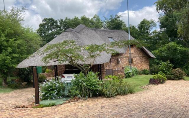 Kruger Park Lodge - IKZ2 - 3 Bedroom Chalet
