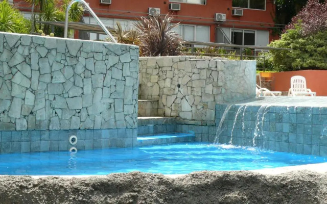 Lake Buenavista Apart Hotel & Suites