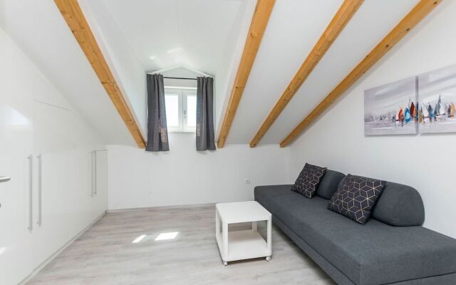 Apartments and Rooms Adriatic Suites