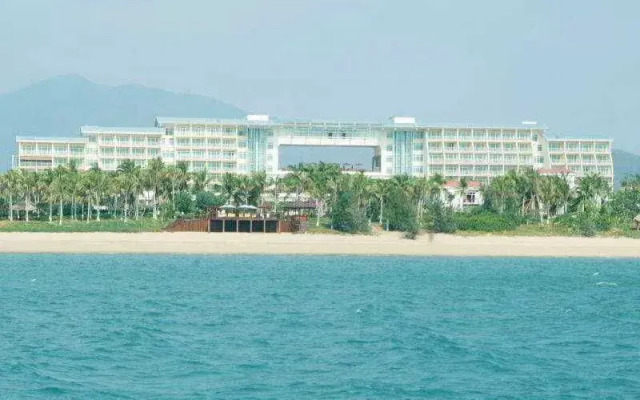 Days Hotel & Suites