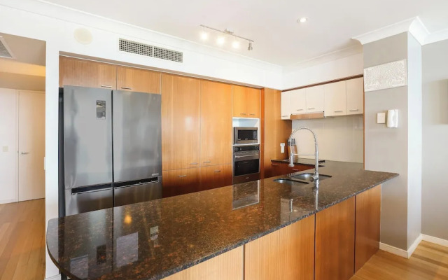 Sky Luxe Escape - 33rd Floor