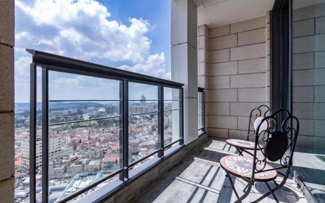 Magical 3BR/Parking with amazing view, city center