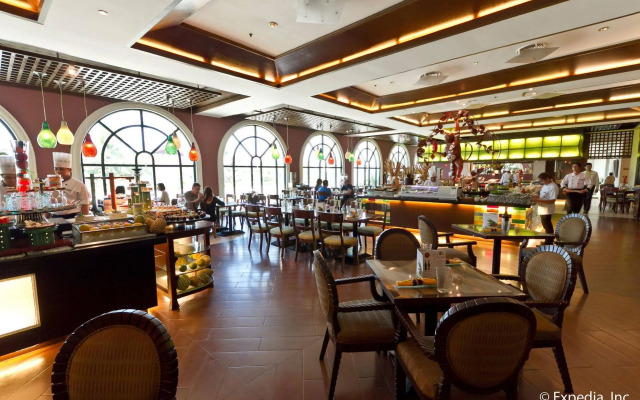 Waterfront Airport Hotel & Casino