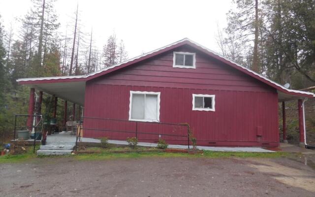 Yosemite Paradise Inn