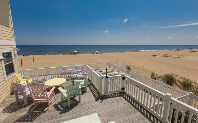 Nautical Nonsense - 8 Br Home