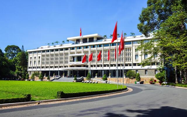 Little Brick Saigon Hotel