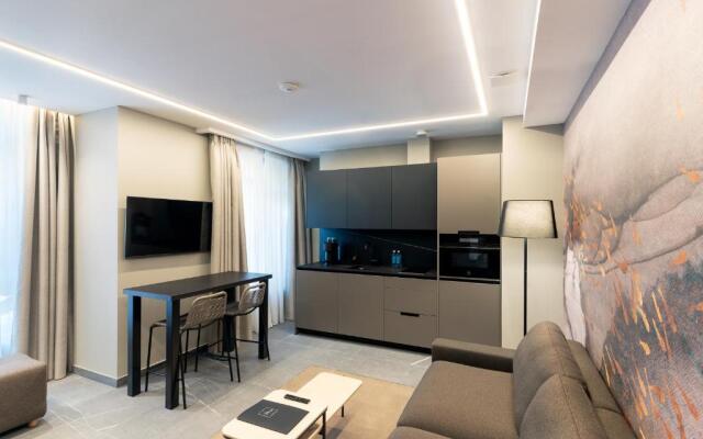 Mauro Suites